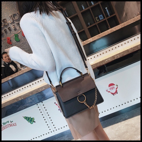 🆕🆕🆕 NEW ELLA O Ring Chain Buckle Crossbody - Picture 5 of 7